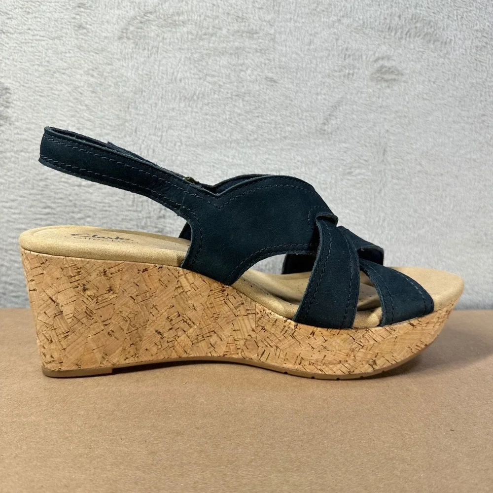 Clarks Wedge Sandals Womens 9.5W Navy Blue Cork Platform Slingback Comfort Shoes